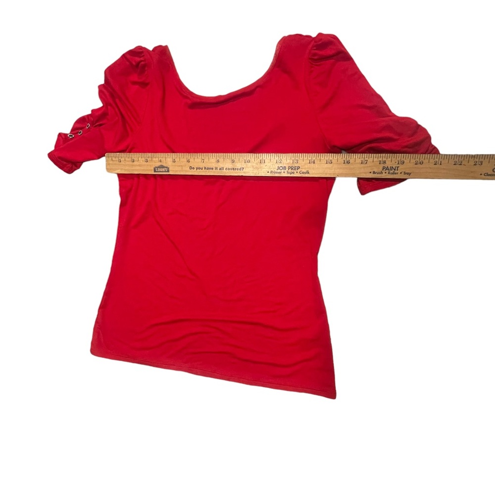White House Black Market. Red top. Sz:Small. Scoop Neck. Cap sleeves. LIKE NEW! - Picture 9 of 11